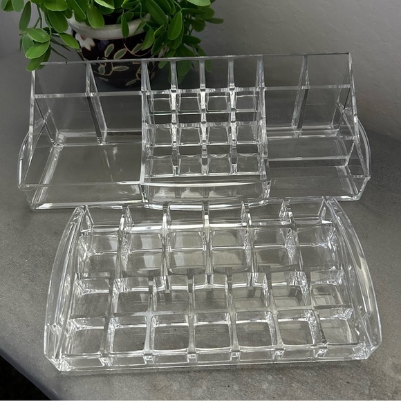 Cosmetic Make-Up Holder - Acrylic | Set of 2 | Make-Up Counter Display - Picture 3 of 4